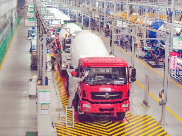 《洛陽日報》：中集凌宇全力趕訂單，年末生產(chǎn)忙