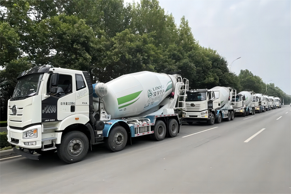 【重卡新聞】11月重卡銷7.3萬輛！意料之中的“拐點”出現(xiàn)！