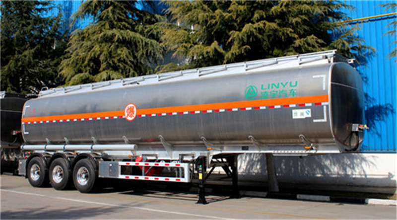 凌宇液罐車頻頻被老客戶點贊，性能獲大眾認可